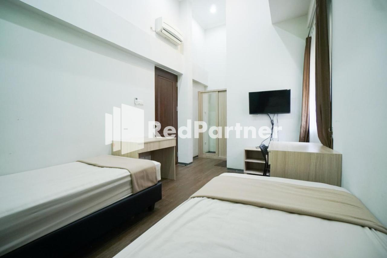 Toba Mansion Syariah Near Benhil Redpartner Hotel Jakarta Bagian luar foto