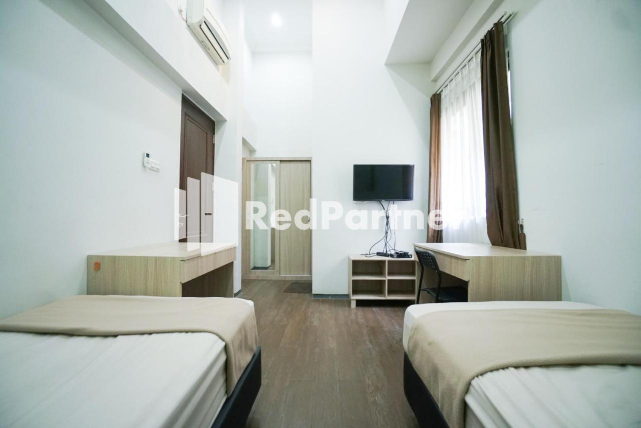 Toba Mansion Syariah Near Benhil Redpartner Hotel Jakarta Bagian luar foto