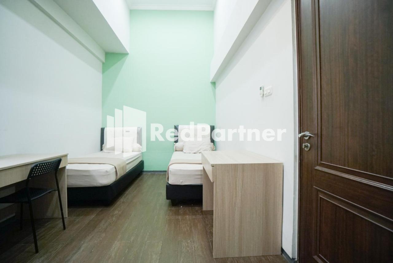 Toba Mansion Syariah Near Benhil Redpartner Hotel Jakarta Bagian luar foto