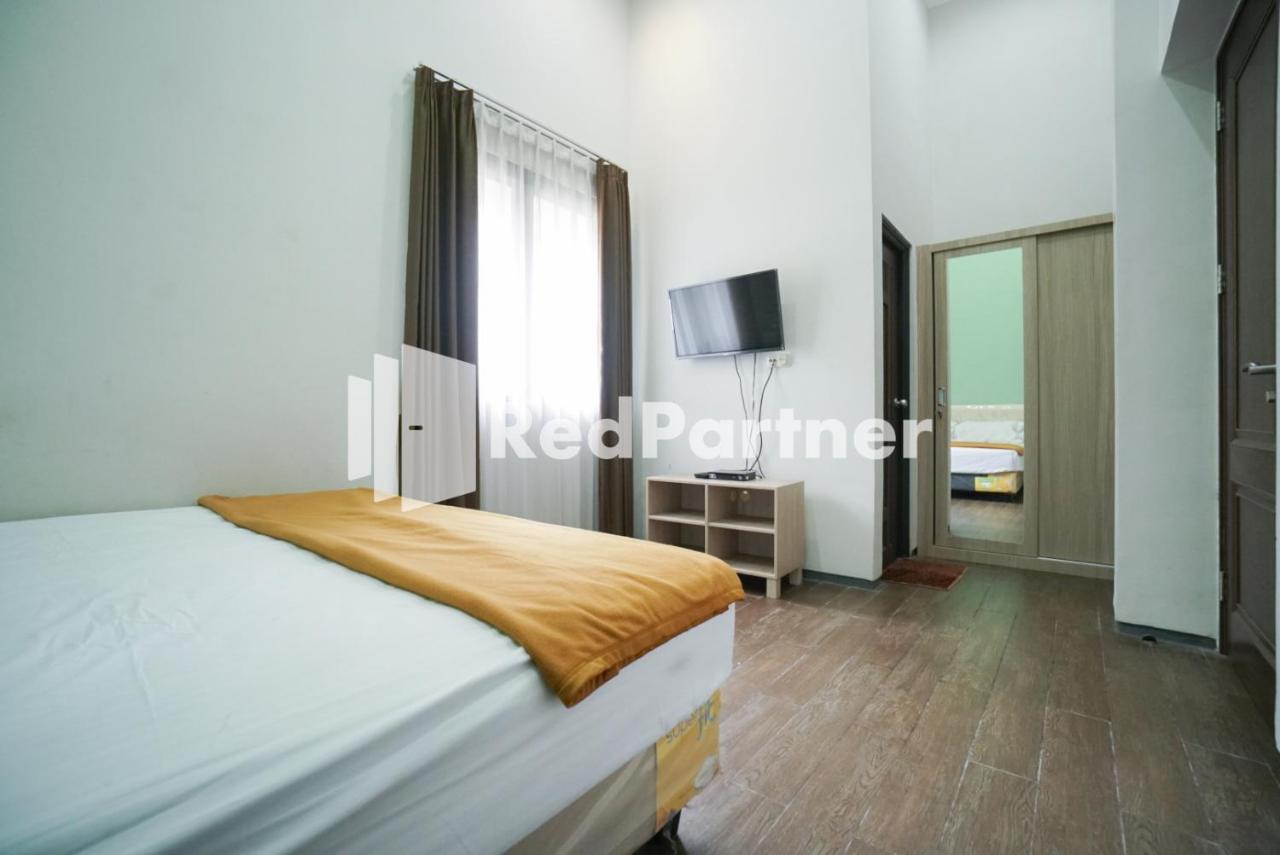 Toba Mansion Syariah Near Benhil Redpartner Hotel Jakarta Bagian luar foto